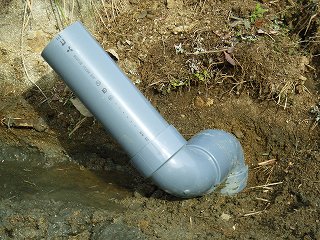 Overflow type drainage produced with VU100